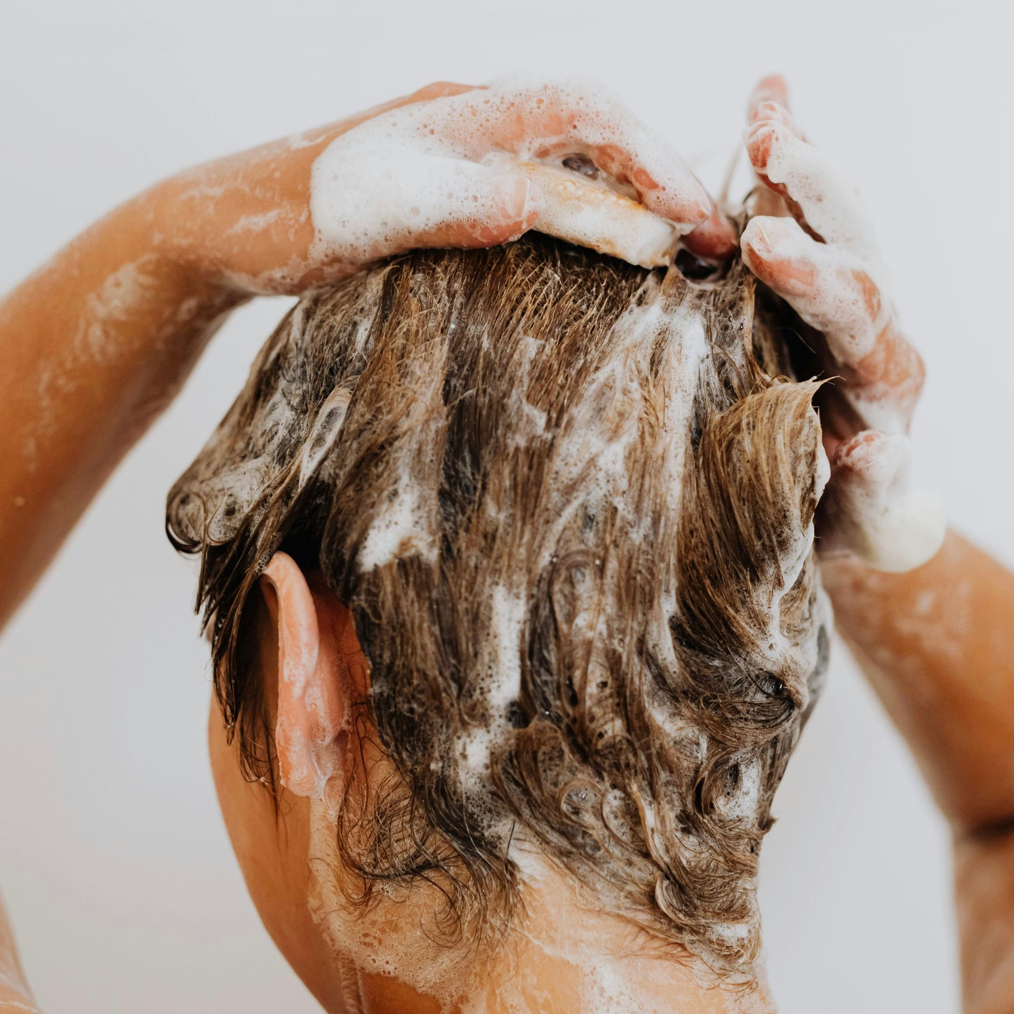 Why Doesn’t My Natural Shampoo Foam Much? Understanding Low-Foam Cleansing